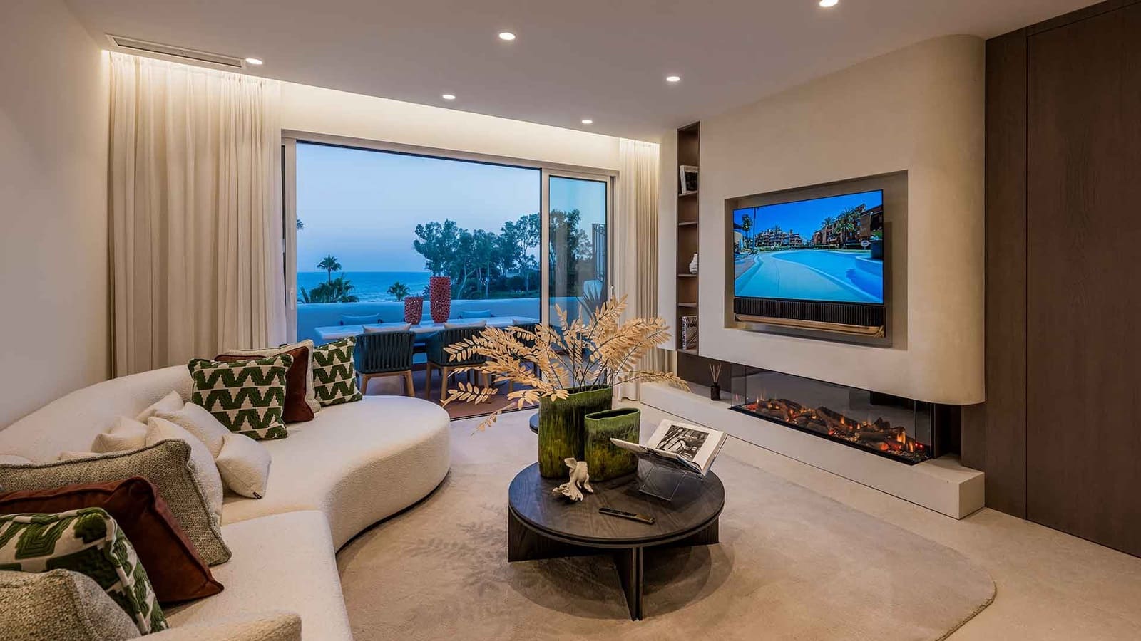 3 sovrum Takvåning till salu i Estepona med pool - 2 695 000 € (Ref: 9252138)