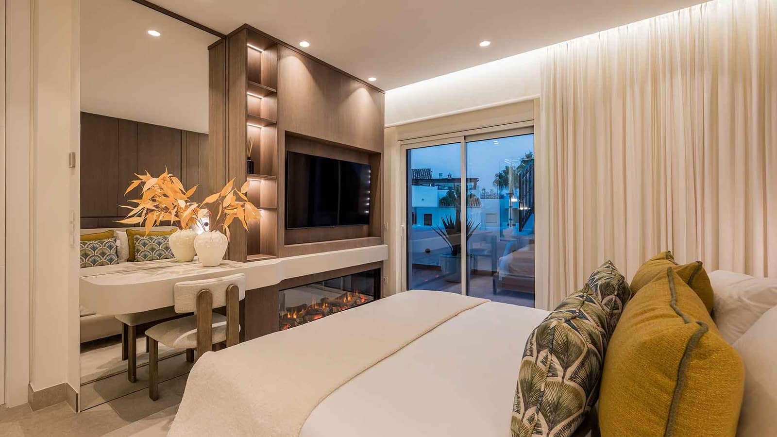 3 sovrum Takvåning till salu i Estepona med pool - 2 695 000 € (Ref: 9252138)