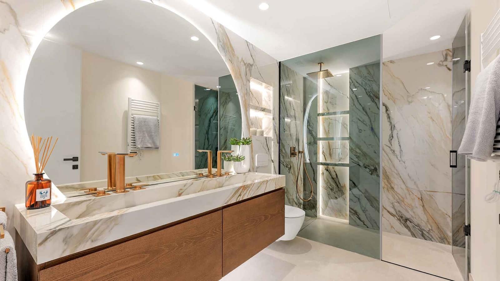 6 sypialnia Apartament na sprzedaż w Los Monteros z basenem - 4 650 000 € (Ref: 9262494)