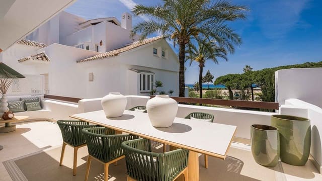 6 sovrum Lägenhet till salu i Los Monteros, Marbella med pool - 4 650 000 € (Ref: 9262494)