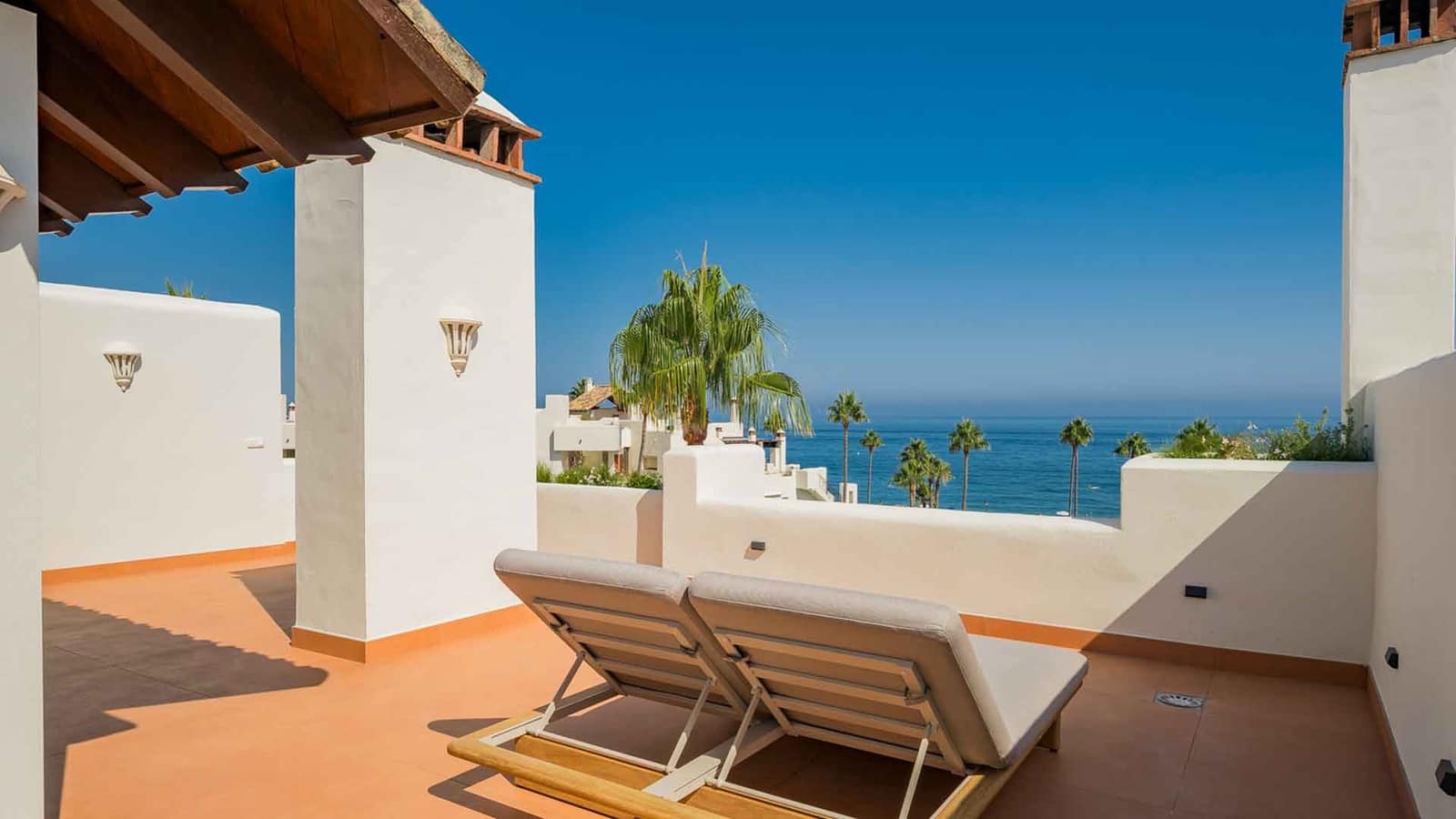 3 chambre Penthouse à vendre à Estepona avec piscine - 2 995 000 € (Ref: 9269543)