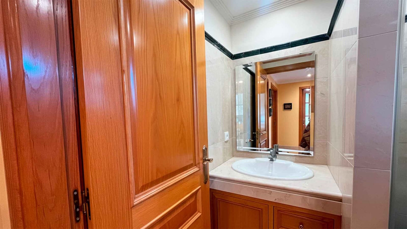 3 soveværelse Semi-Rækkehus til salg i Marbella med swimmingpool - € 1.395.000 (Ref: 9276244)