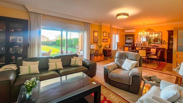 3 chambre Villa/Maison Semi-Mitoyenne à vendre à Santa Clara, Marbella avec piscine - 1 395 000 € (Ref: 9276244)