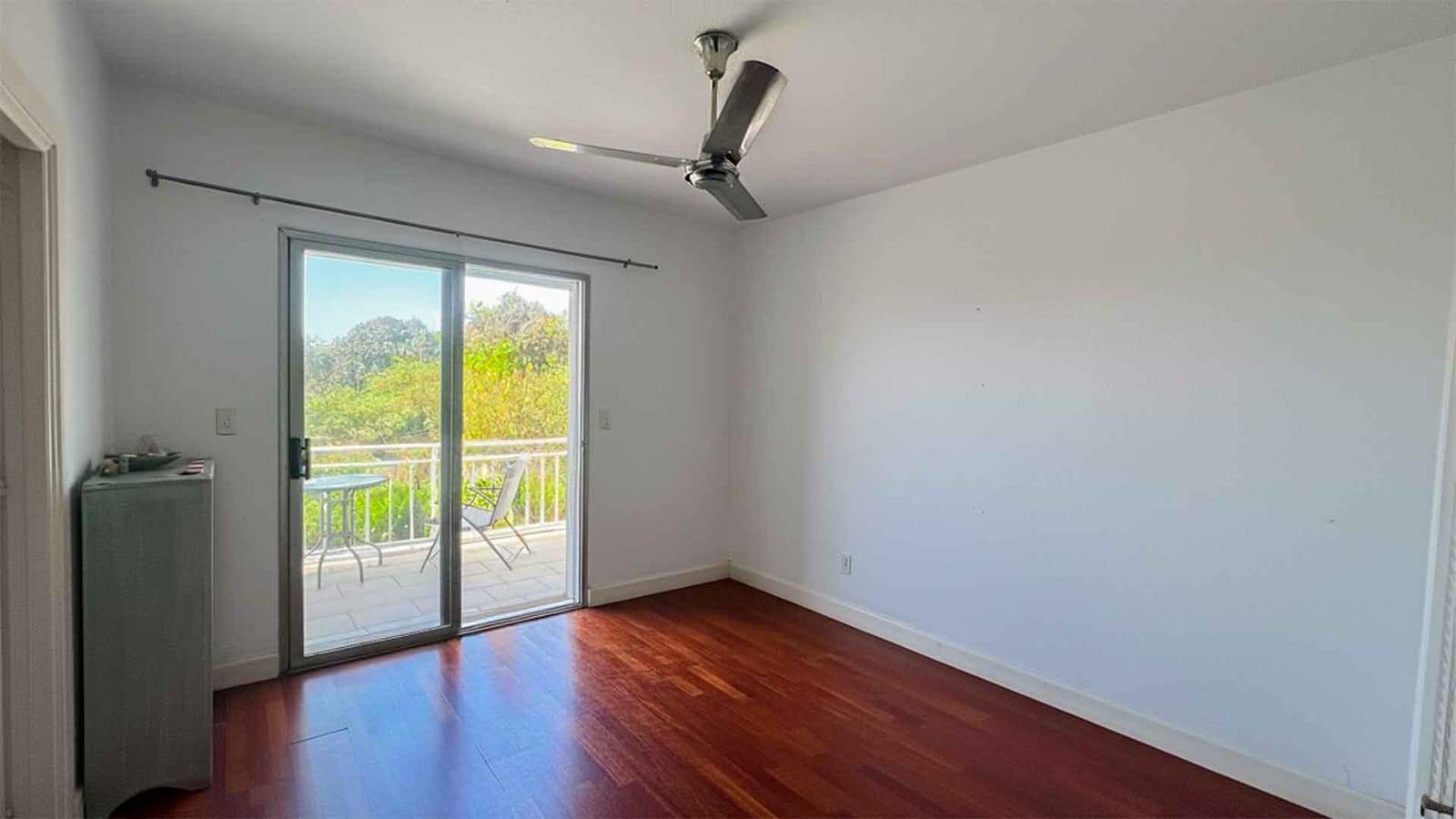 3 makuuhuone Omakotitalo myytävänä paikassa Golden Mile mukana uima-altaan - 950 000 € (Ref: 9282081)