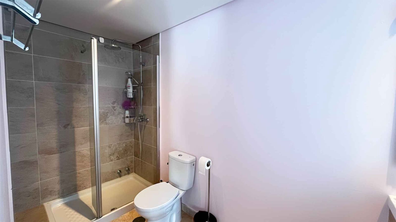 3 makuuhuone Omakotitalo myytävänä paikassa Golden Mile mukana uima-altaan - 950 000 € (Ref: 9282081)