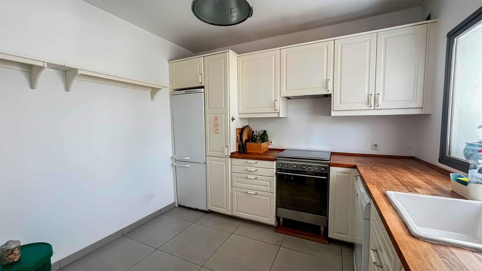 3 makuuhuone Omakotitalo myytävänä paikassa Golden Mile mukana uima-altaan - 950 000 € (Ref: 9282081)