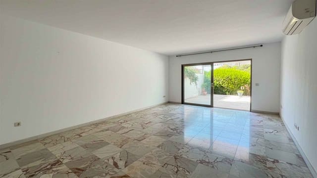 3 soverom Hus til salgs i Lomas De Marbella, Marbella med svømmebasseng - € 950 000 (Ref: 9282081)