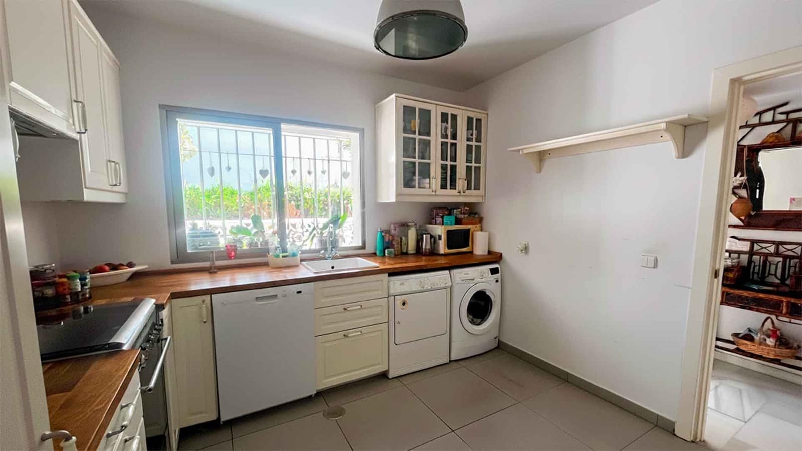 3 makuuhuone Omakotitalo myytävänä paikassa Golden Mile mukana uima-altaan - 950 000 € (Ref: 9282081)