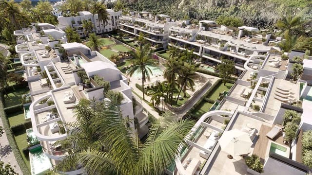 Apartamento de 3 habitaciones en Centro, Estepona en venta con piscina - 829.000 € (Ref: 9310789)