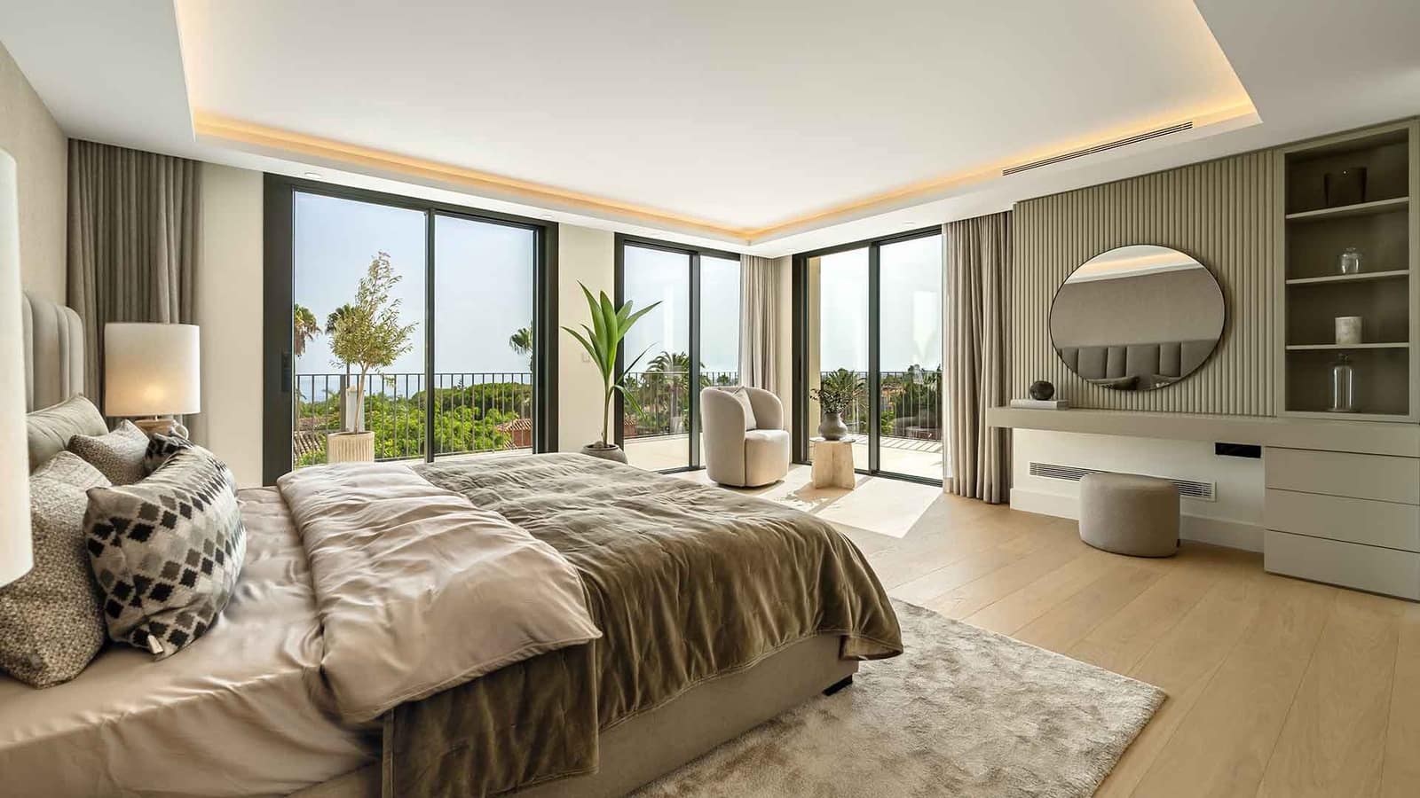 5 bedroom Villa for sale in Golden Mile with pool - € 7,800,000 (Ref: 9312716)