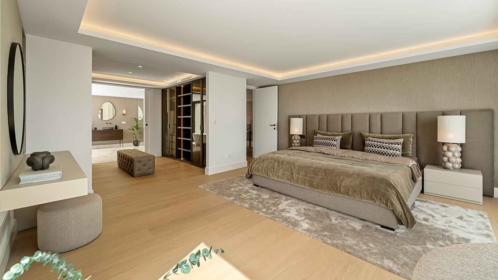 5 bedroom Villa for sale in Golden Mile with pool - € 7,800,000 (Ref: 9312716)