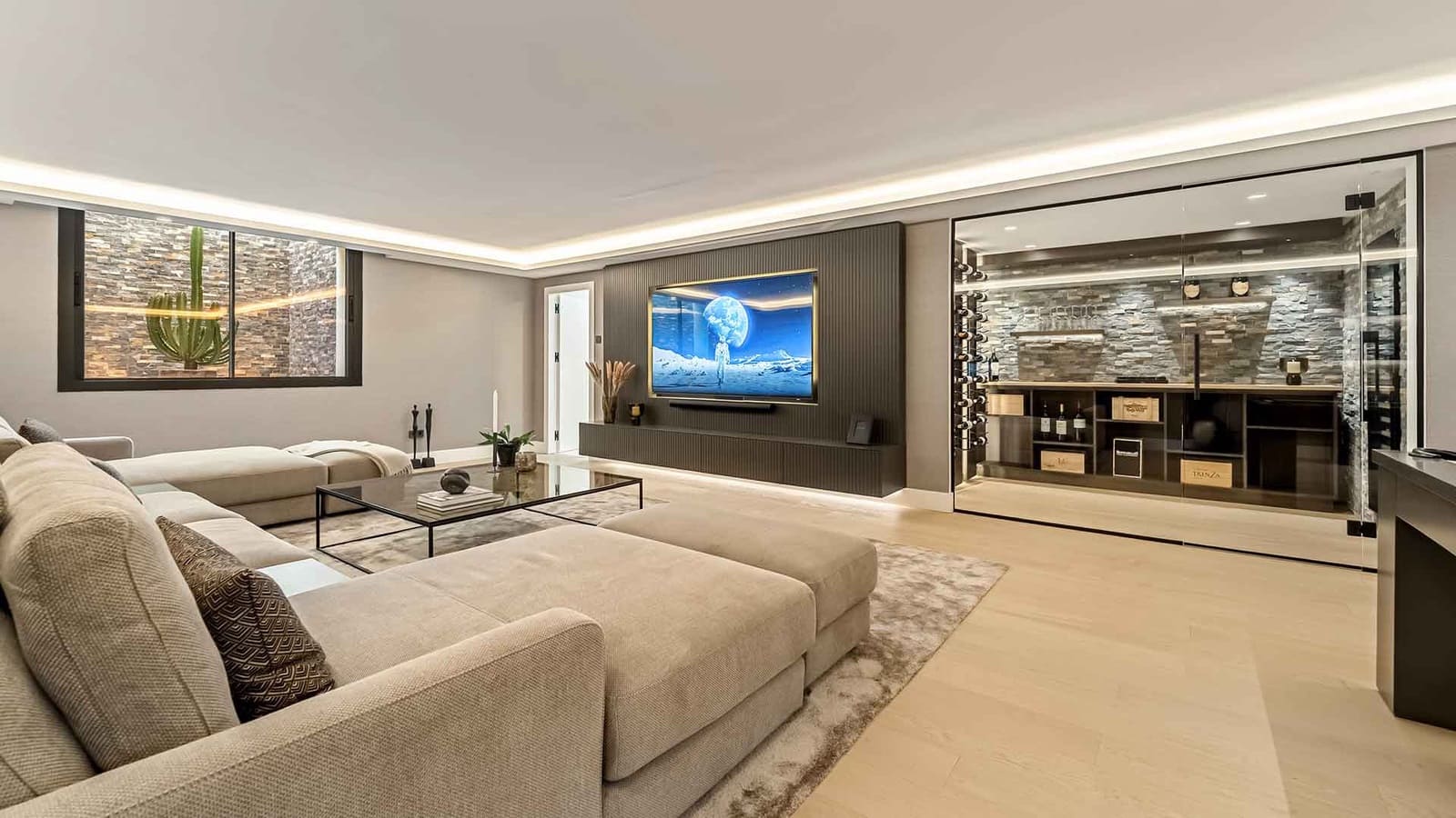 5 bedroom Villa for sale in Golden Mile with pool - € 7,800,000 (Ref: 9312716)