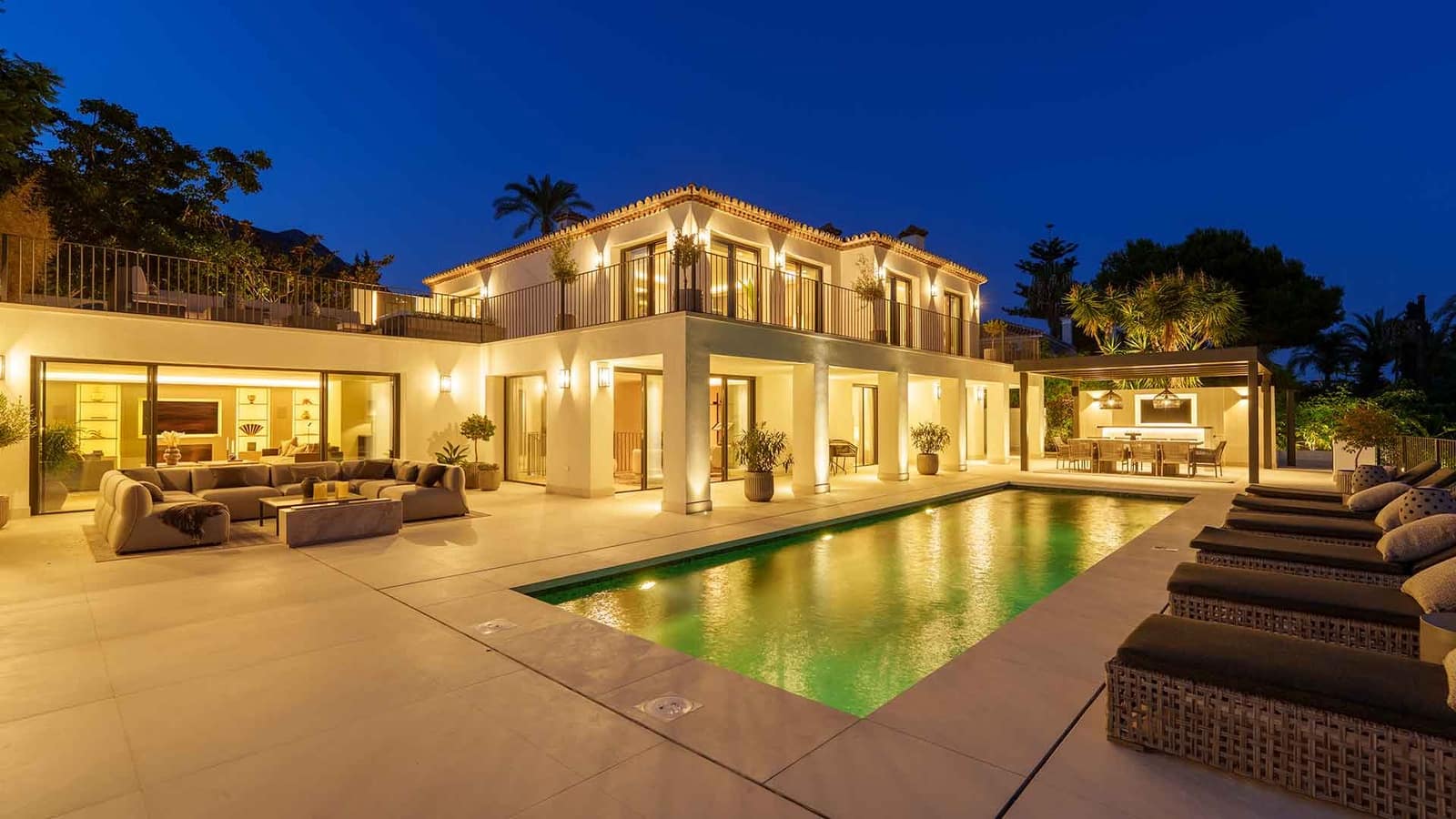 5 bedroom Villa for sale in Golden Mile with pool - € 7,800,000 (Ref: 9312716)