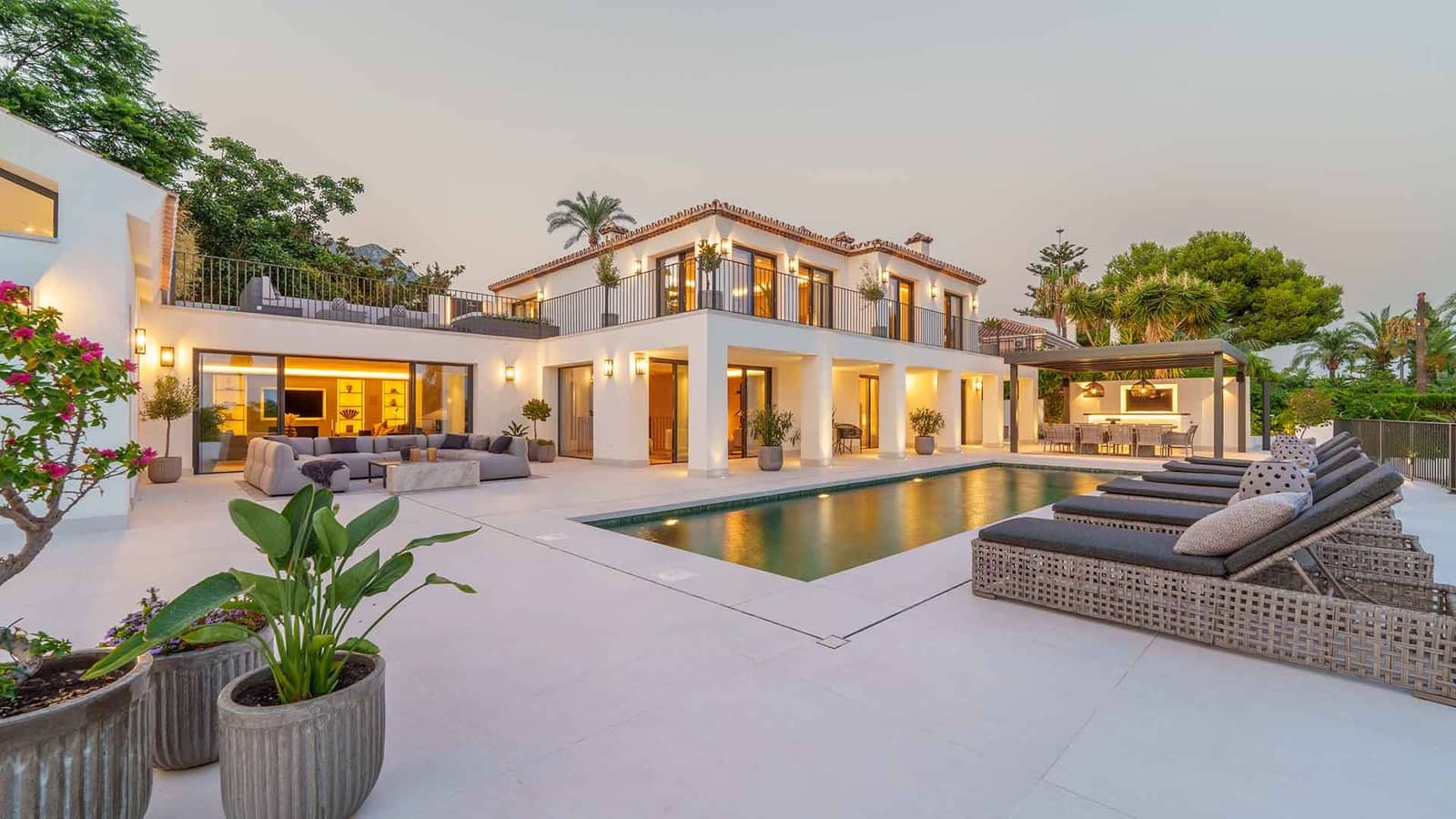 5 bedroom Villa for sale in Golden Mile with pool - € 7,800,000 (Ref: 9312716)