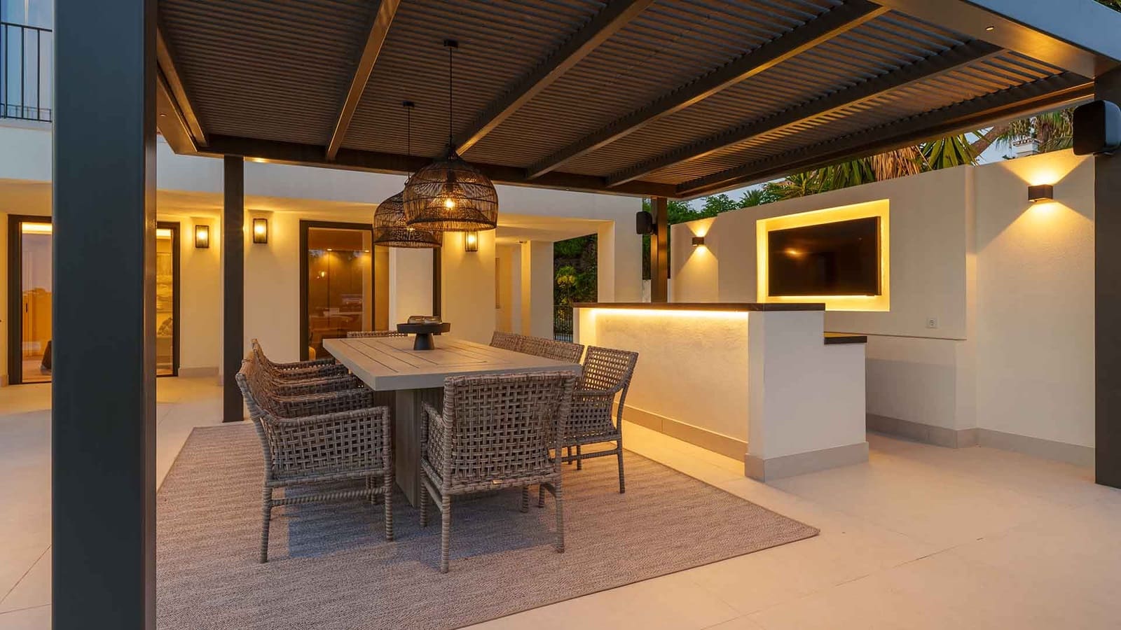 5 bedroom Villa for sale in Golden Mile with pool - € 7,800,000 (Ref: 9312716)