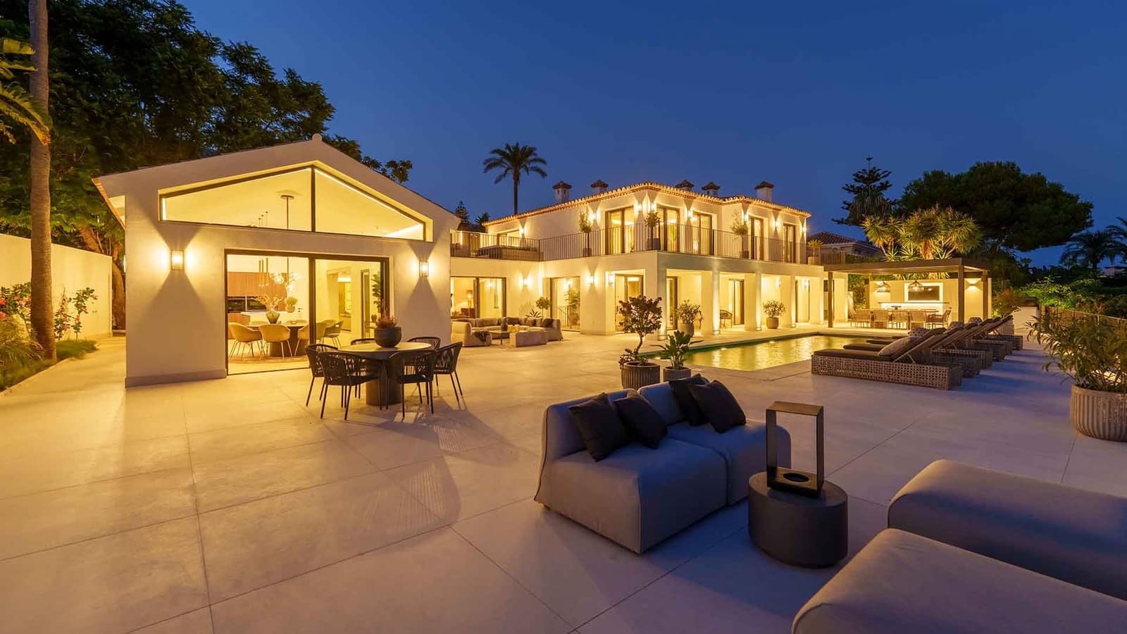5 bedroom Villa for sale in Golden Mile with pool - € 7,800,000 (Ref: 9312716)
