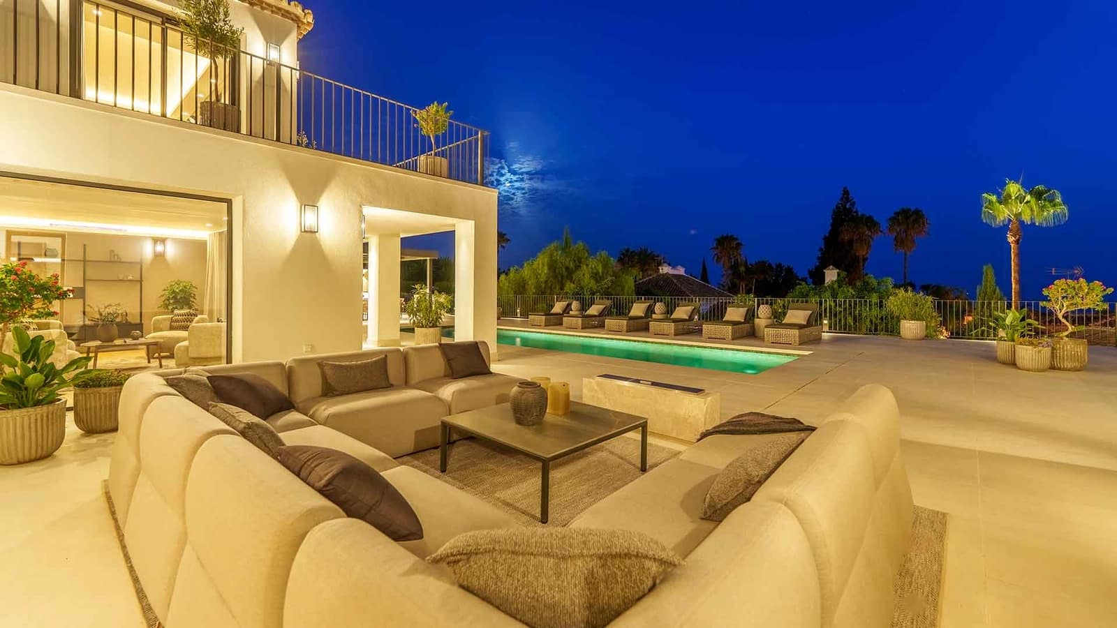 5 bedroom Villa for sale in Golden Mile with pool - € 7,800,000 (Ref: 9312716)