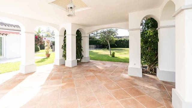 5 chambre Villa/Maison à vendre à Centro, Estepona avec piscine - 1 750 000 € (Ref: 9312718)