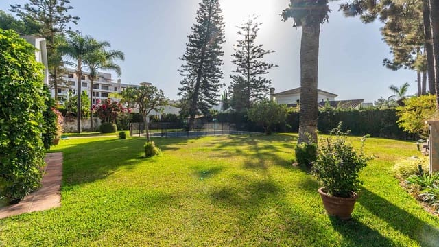 5 chambre Villa/Maison à vendre à Centro, Estepona avec piscine - 1 750 000 € (Ref: 9312718)