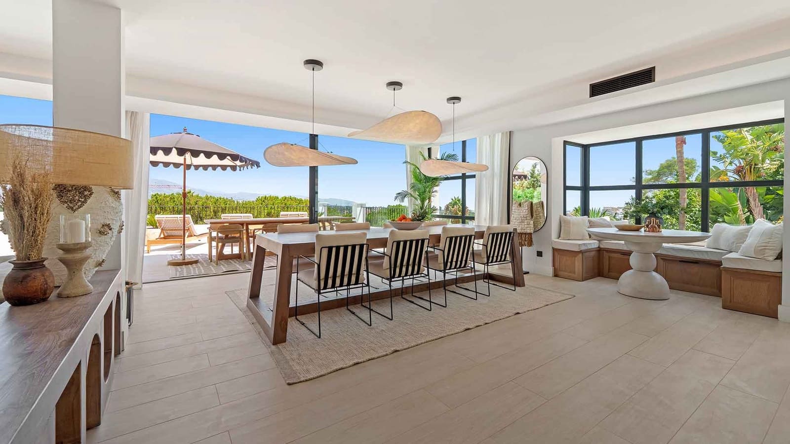 6 soverom Villa til salgs i Nueva Andalucia med svømmebasseng - € 11 950 000 (Ref: 9322595)