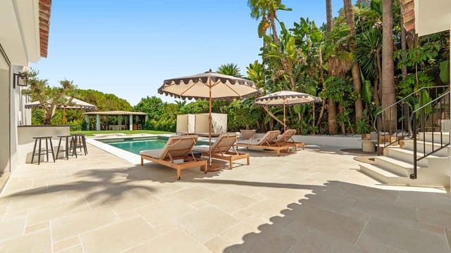 6 sypialnia Willa na sprzedaż w Nueva Andalucía Centro, Marbella z basenem - 11 950 000 € (Ref: 9322595)