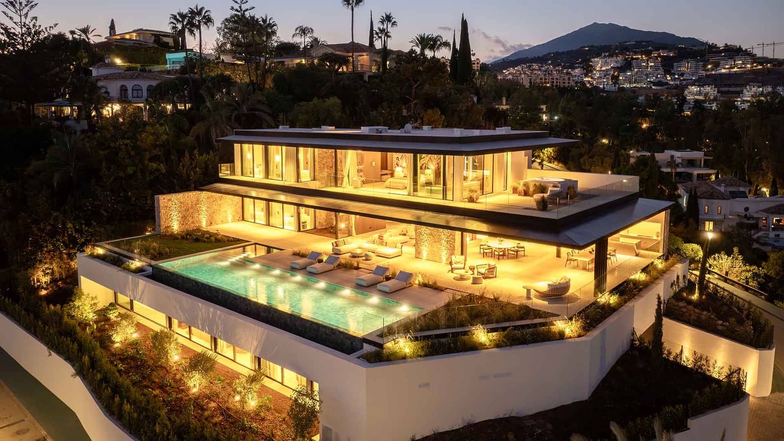 8 sypialnia Willa na sprzedaż w Benahavis z basenem - 21 500 000 € (Ref: 9337832)