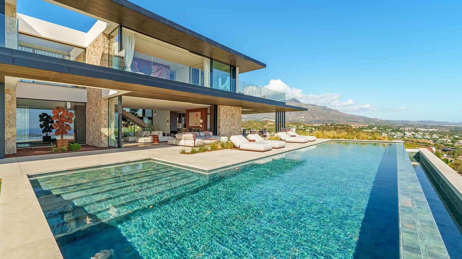 8 sovrum Villa till salu i Benahavis med pool garage - 19 880 000 € (Ref: 9337832)