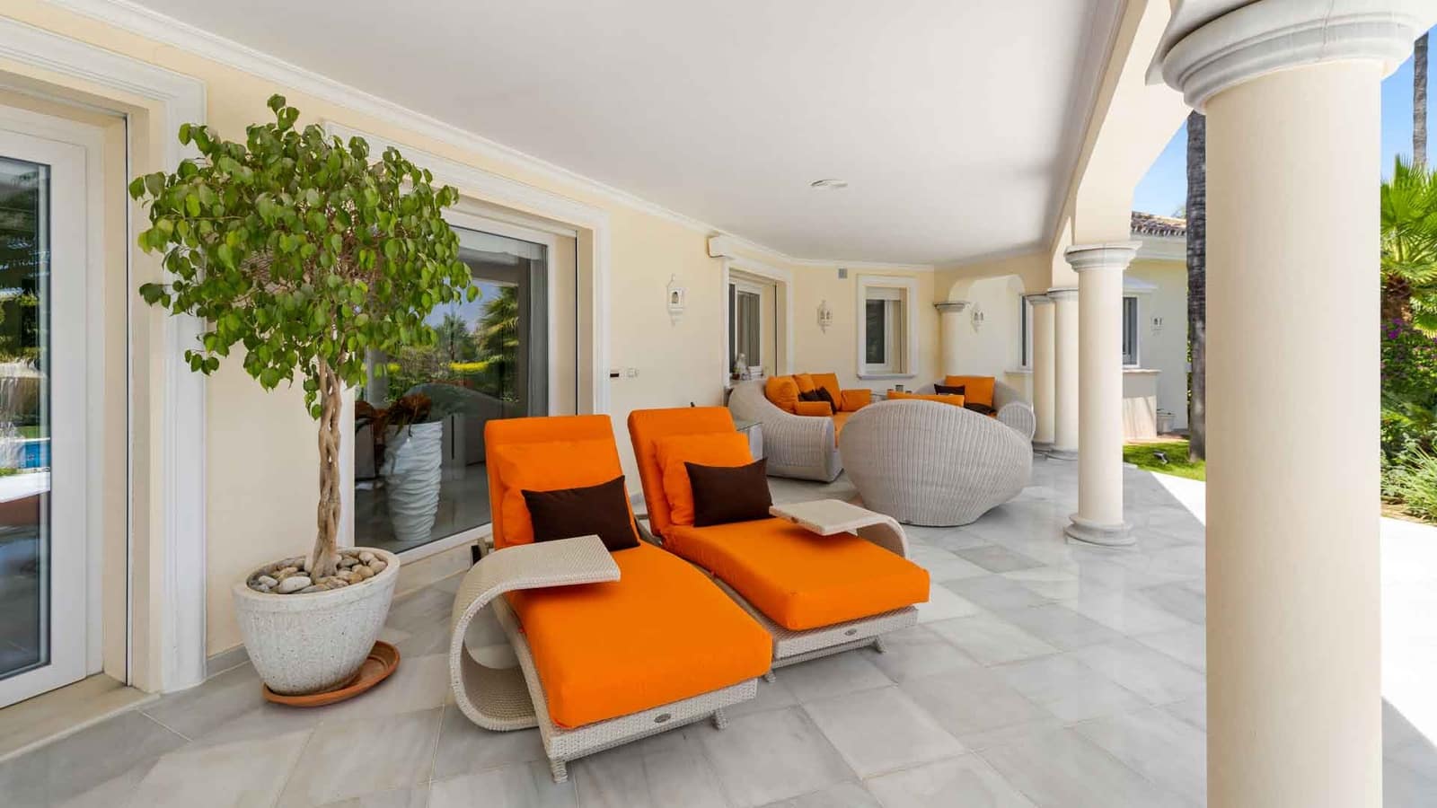 6 sypialnia Willa na sprzedaż w Nueva Andalucia z basenem - 6 900 000 € (Ref: 9342127)