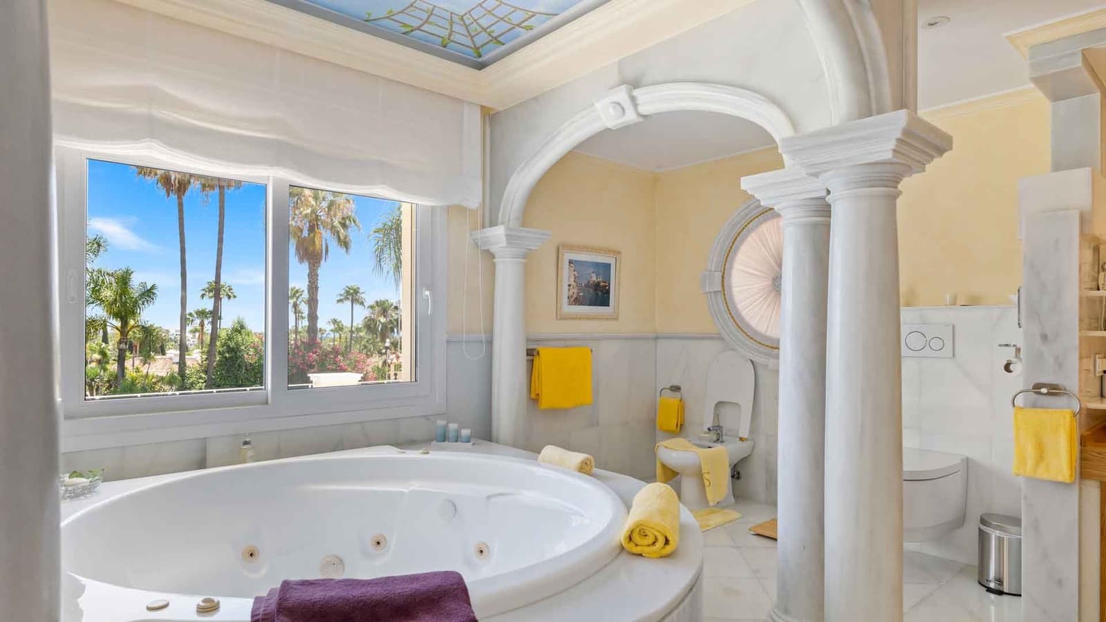 6 sypialnia Willa na sprzedaż w Nueva Andalucia z basenem - 6 900 000 € (Ref: 9342127)