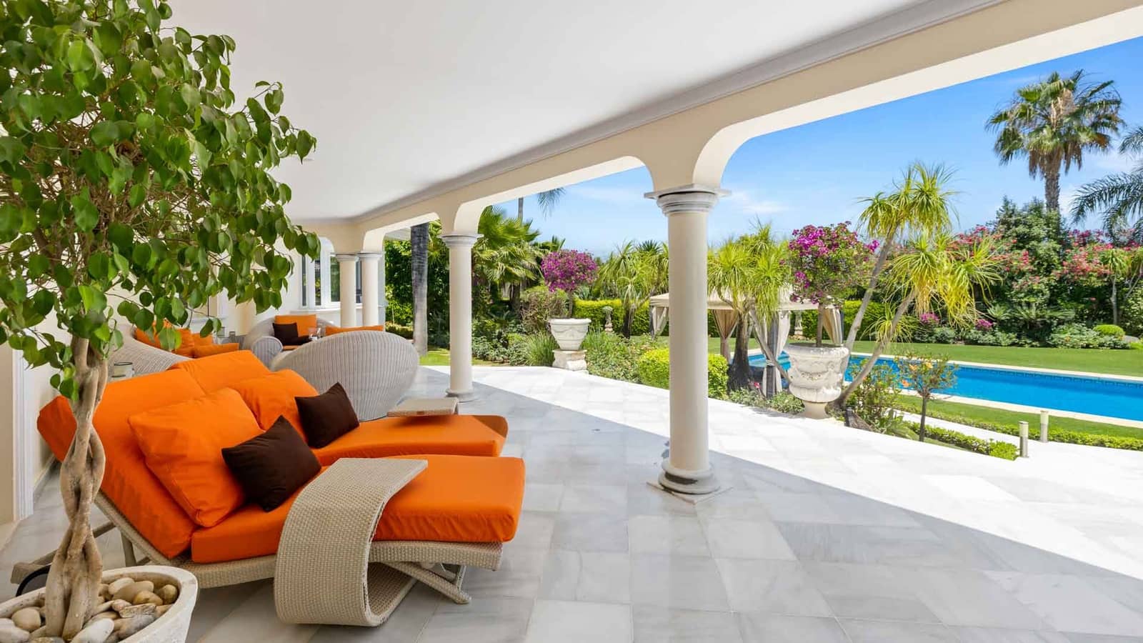 6 sypialnia Willa na sprzedaż w Nueva Andalucia z basenem - 6 900 000 € (Ref: 9342127)