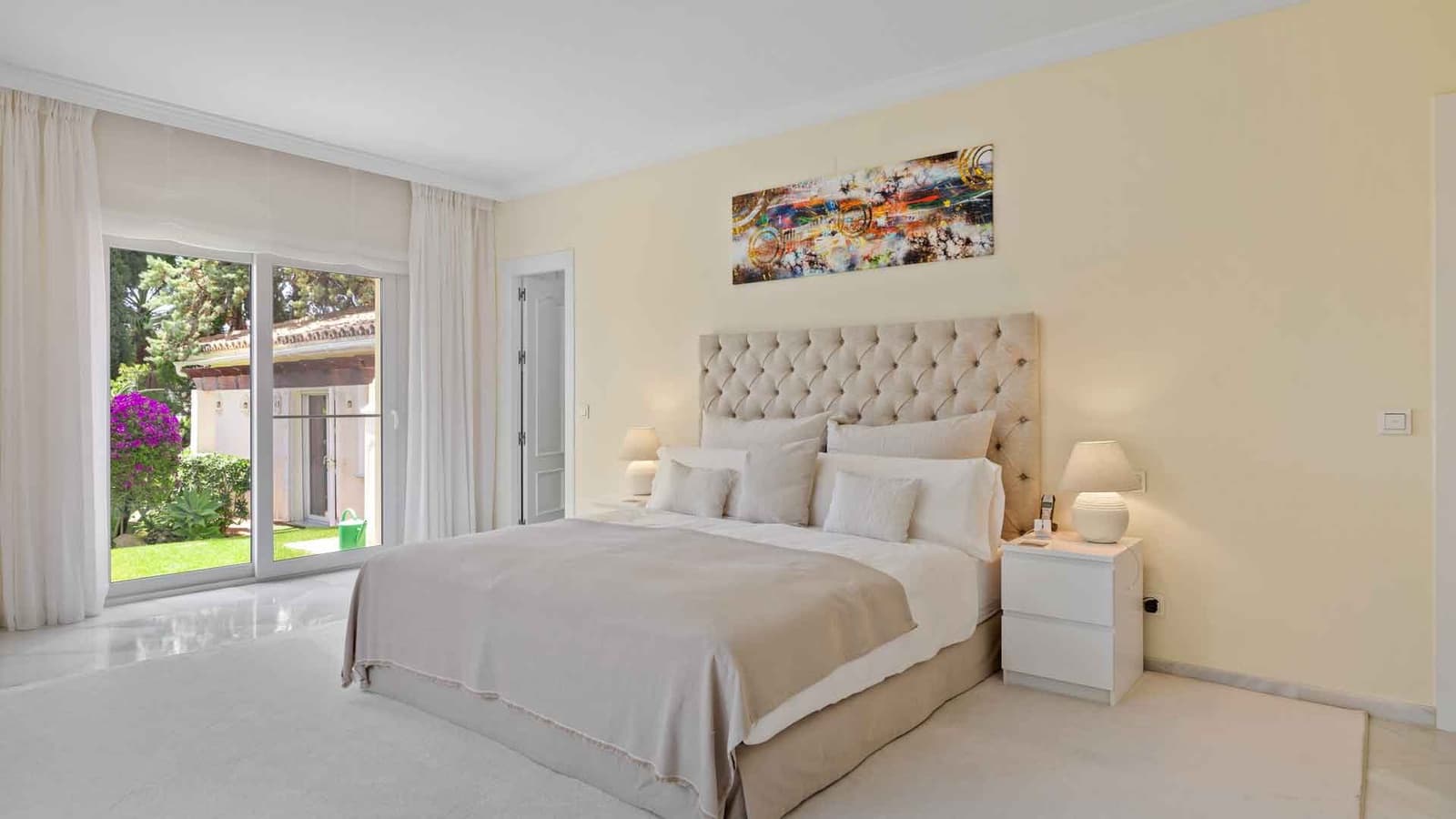 6 sypialnia Willa na sprzedaż w Nueva Andalucia z basenem - 6 900 000 € (Ref: 9342127)