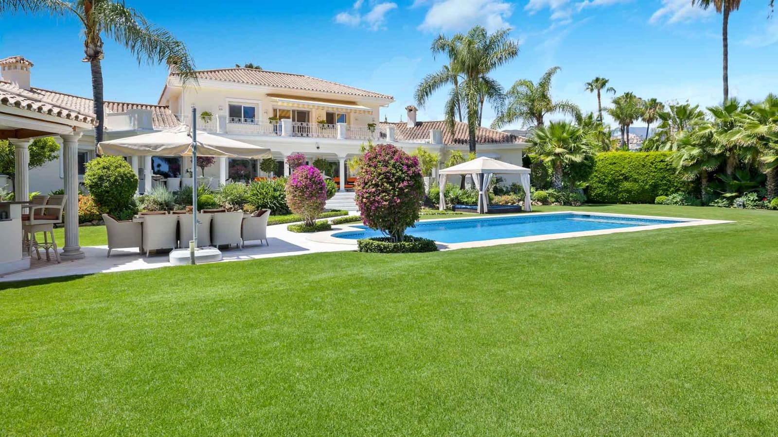 6 sypialnia Willa na sprzedaż w Nueva Andalucia z basenem - 6 900 000 € (Ref: 9342127)