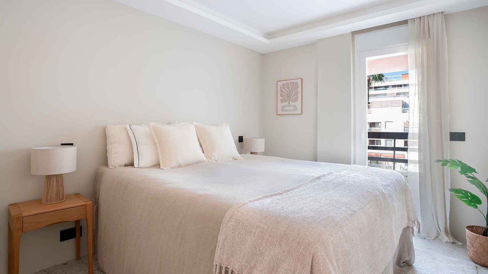 3 chambre Penthouse à vendre à Marbella avec piscine - 1 695 000 € (Ref: 9347145)