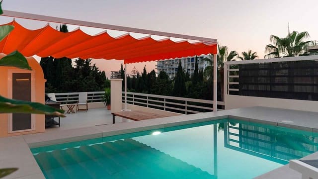 3 slaapkamer Penthouse te koop in Playa Bajadilla - Puertos, Marbella met zwembad - € 1.695.000 (Ref: 9347145)