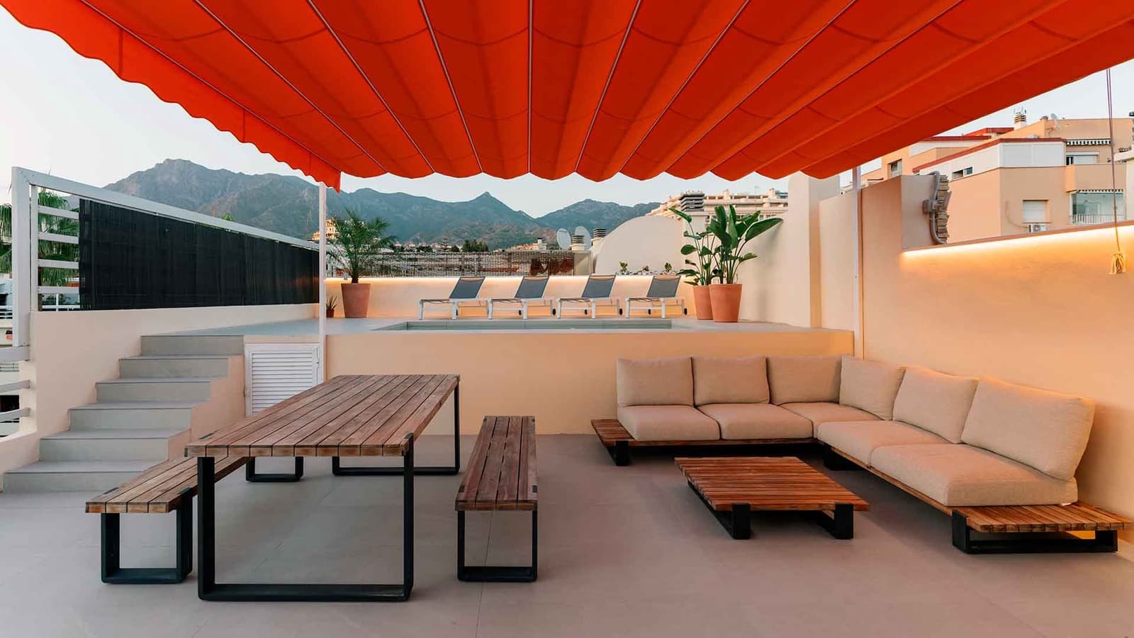 3 chambre Penthouse à vendre à Marbella avec piscine - 1 695 000 € (Ref: 9347145)