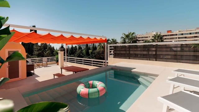 3 slaapkamer Penthouse te koop in Playa Bajadilla - Puertos, Marbella met zwembad - € 1.695.000 (Ref: 9347145)