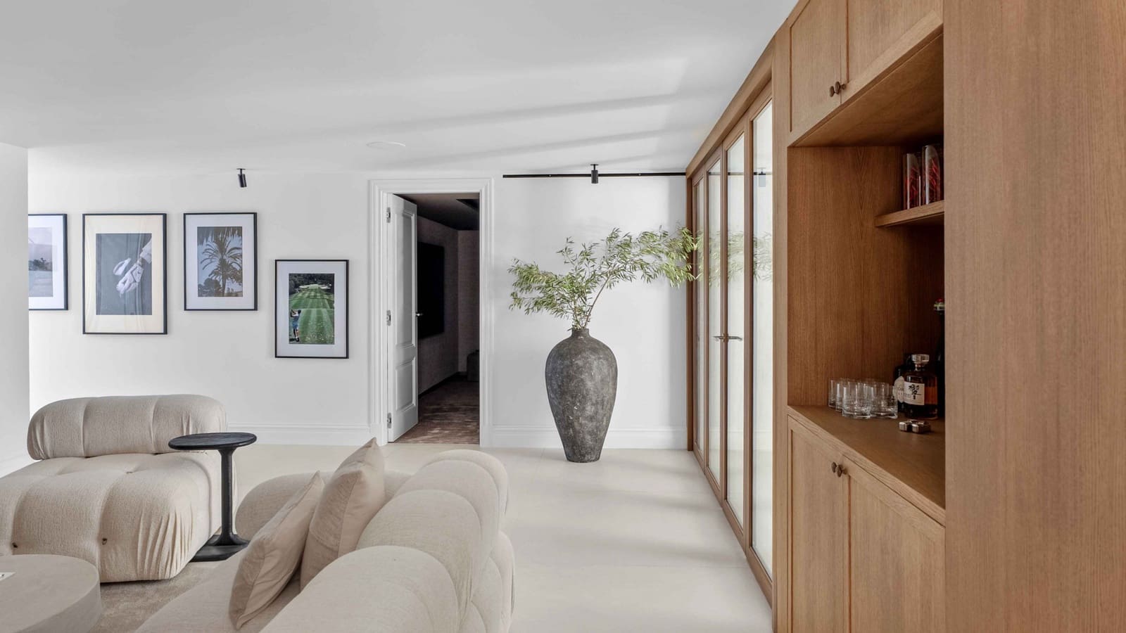 4 sypialnia Willa na sprzedaż w Nueva Andalucia z basenem - 7 495 000 € (Ref: 9355770)