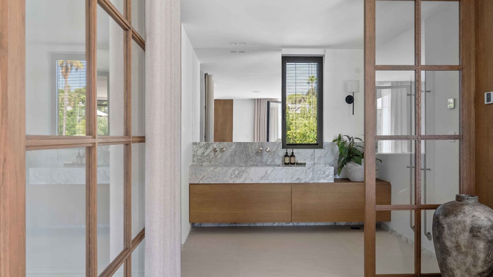 4 sypialnia Willa na sprzedaż w Nueva Andalucia z basenem - 7 495 000 € (Ref: 9355770)