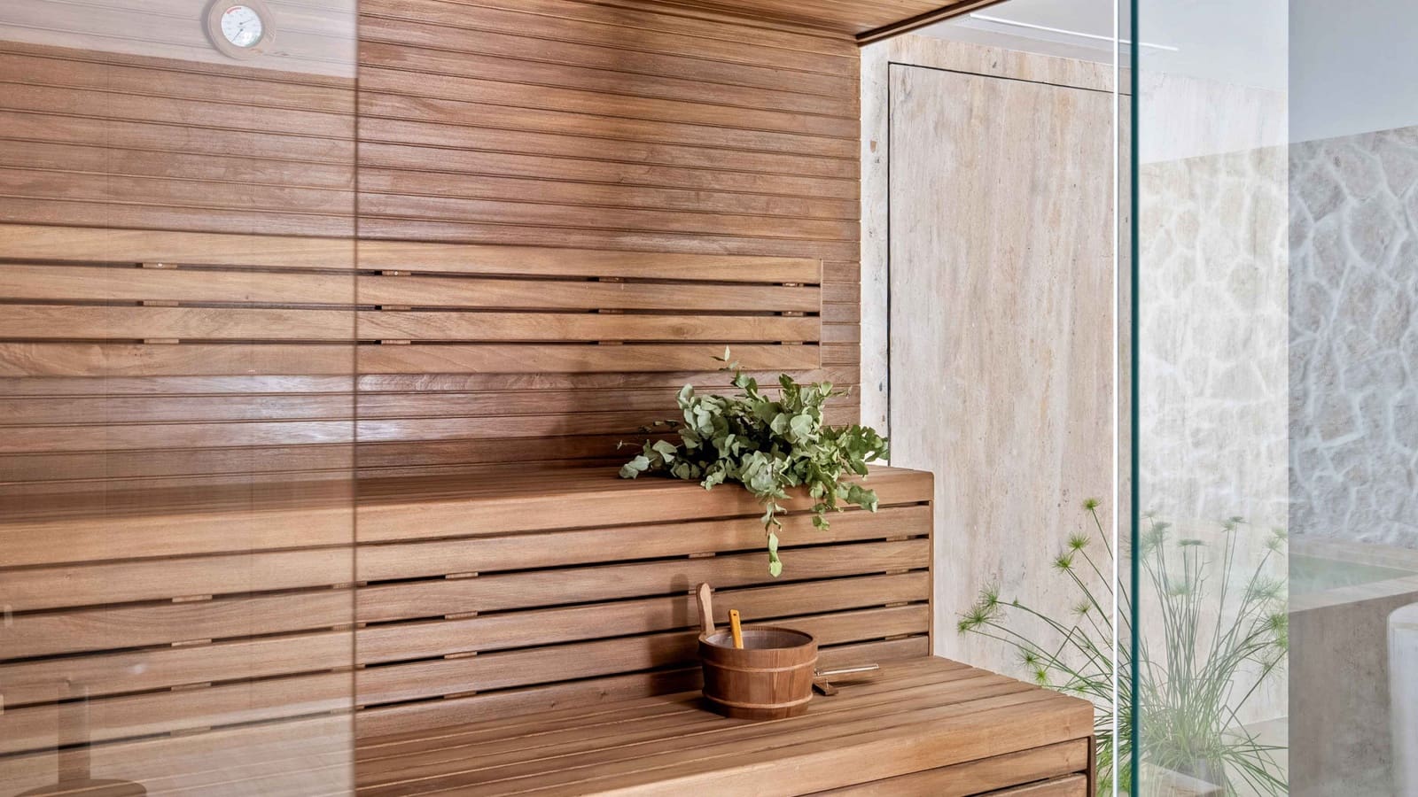 4 sypialnia Willa na sprzedaż w Nueva Andalucia z basenem - 7 495 000 € (Ref: 9355770)