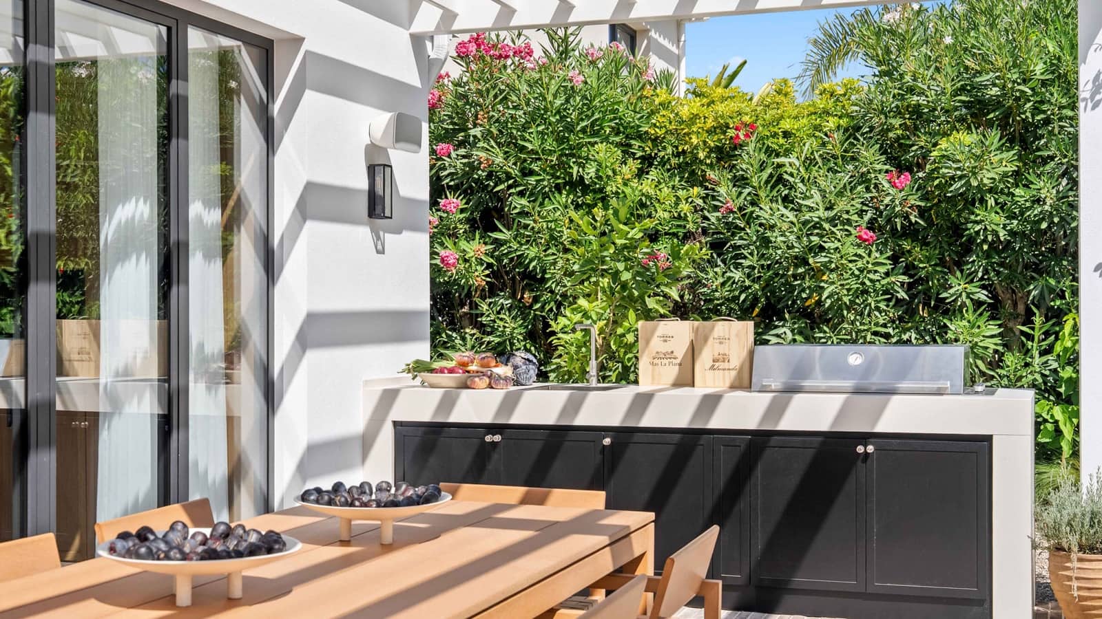 4 sypialnia Willa na sprzedaż w Nueva Andalucia z basenem - 7 495 000 € (Ref: 9355770)