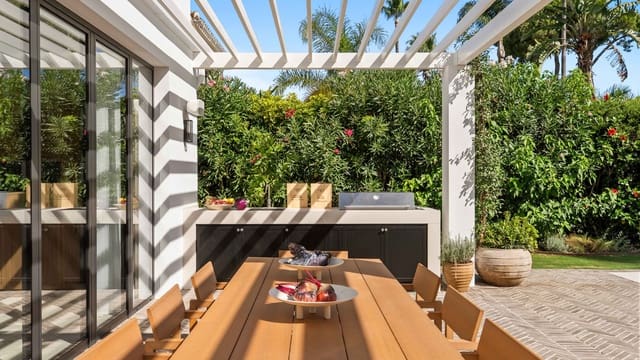 4 sypialnia Willa na sprzedaż w Nueva Andalucía Centro, Marbella z basenem - 7 495 000 € (Ref: 9355770)