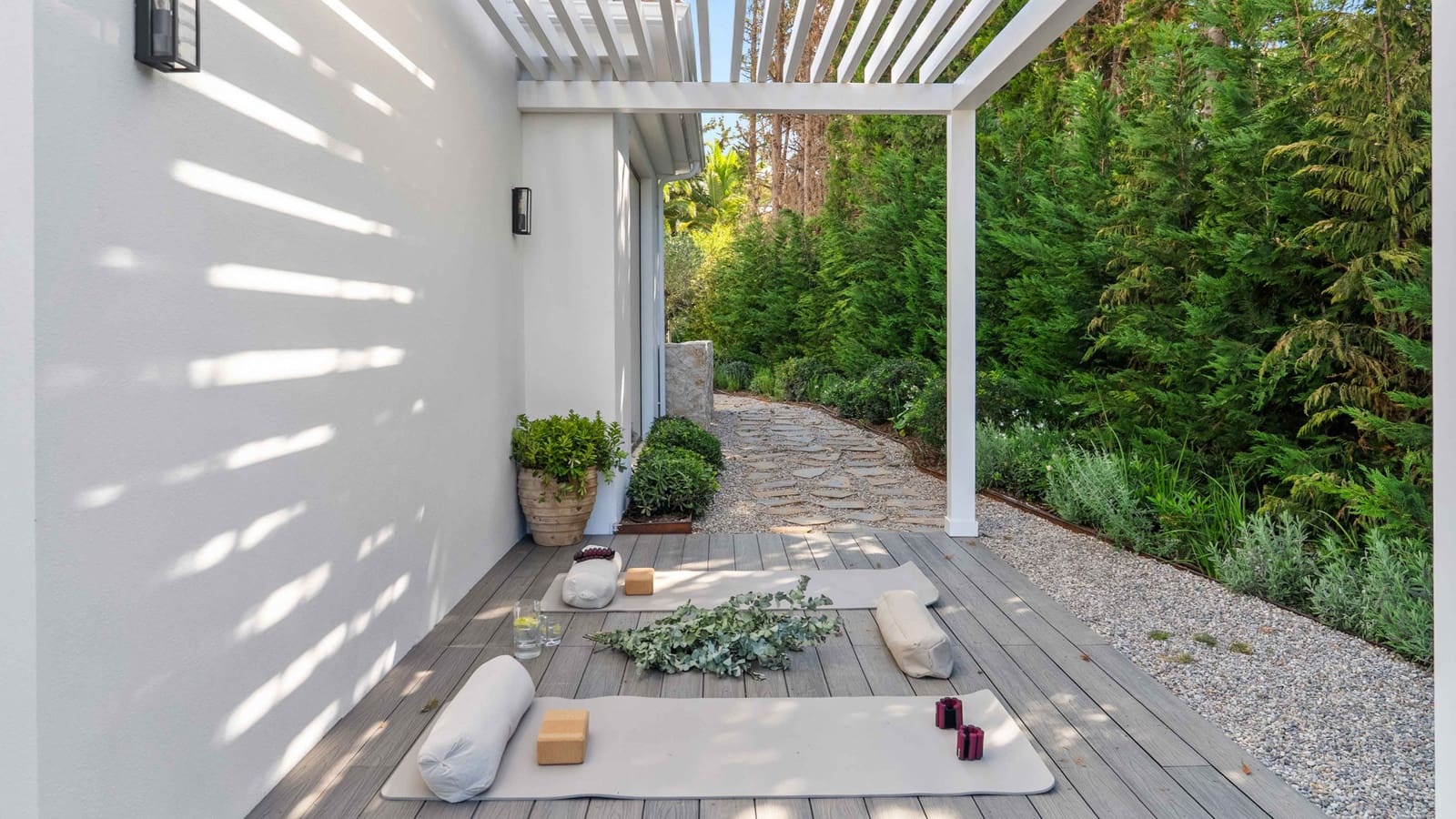 4 sypialnia Willa na sprzedaż w Nueva Andalucia z basenem - 7 495 000 € (Ref: 9355770)