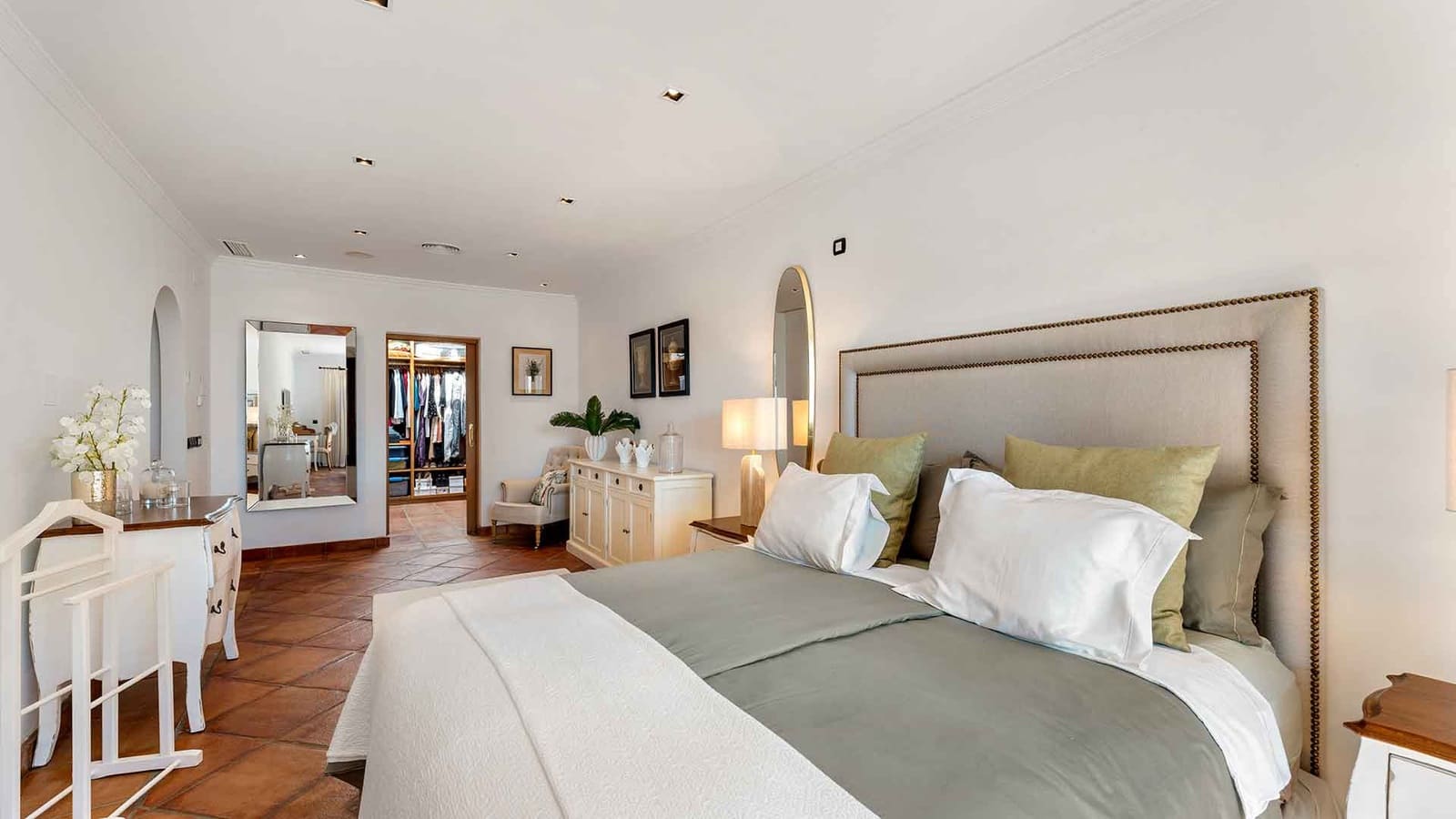 4 soverom Villa til salgs i El Madronal med svømmebasseng - € 4 500 000 (Ref: 9355771)