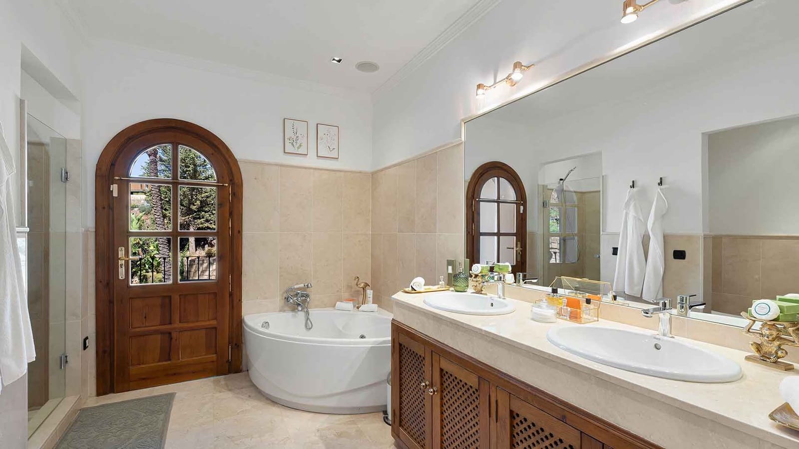 4 soverom Villa til salgs i El Madronal med svømmebasseng - € 4 500 000 (Ref: 9355771)