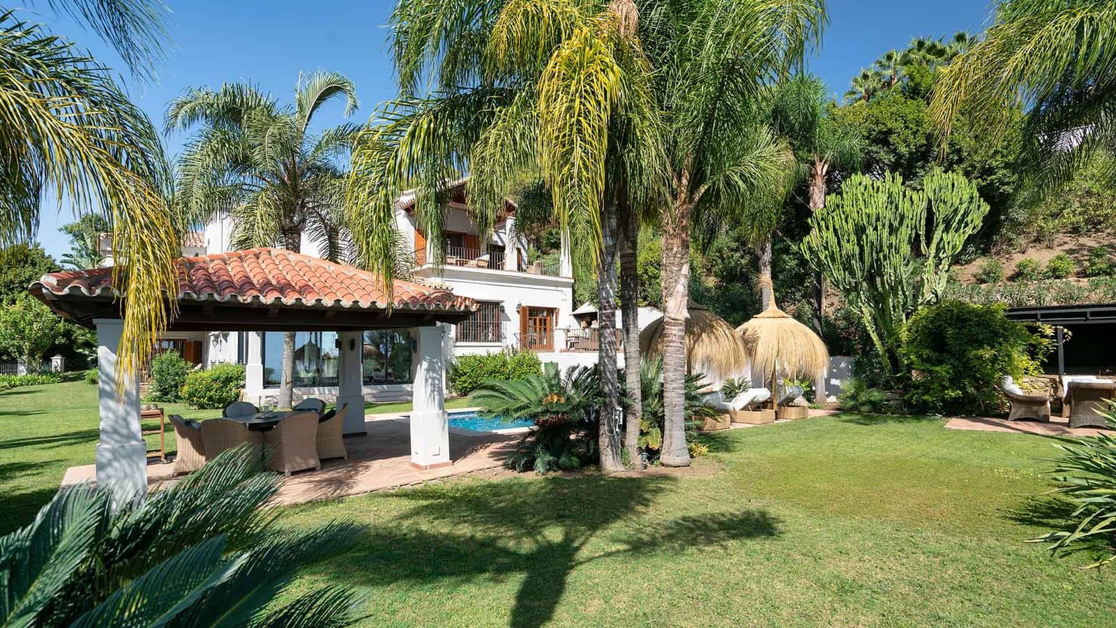 4 soverom Villa til salgs i El Madronal med svømmebasseng - € 4 500 000 (Ref: 9355771)