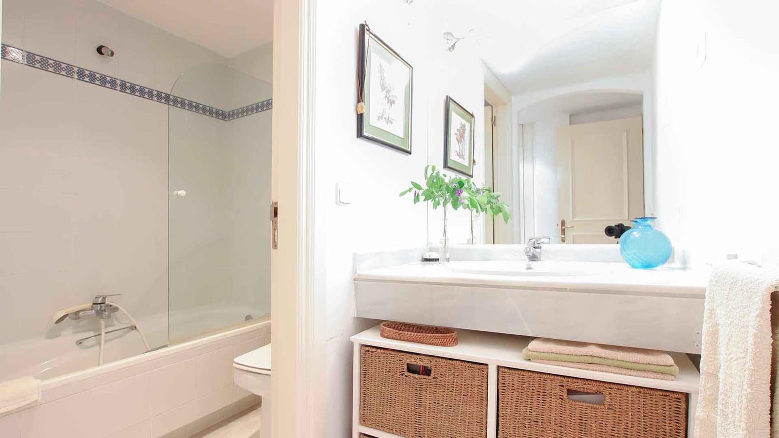 2 bedroom Apartment for sale in Golden Mile with pool - € 599,000 (Ref: 9355772)