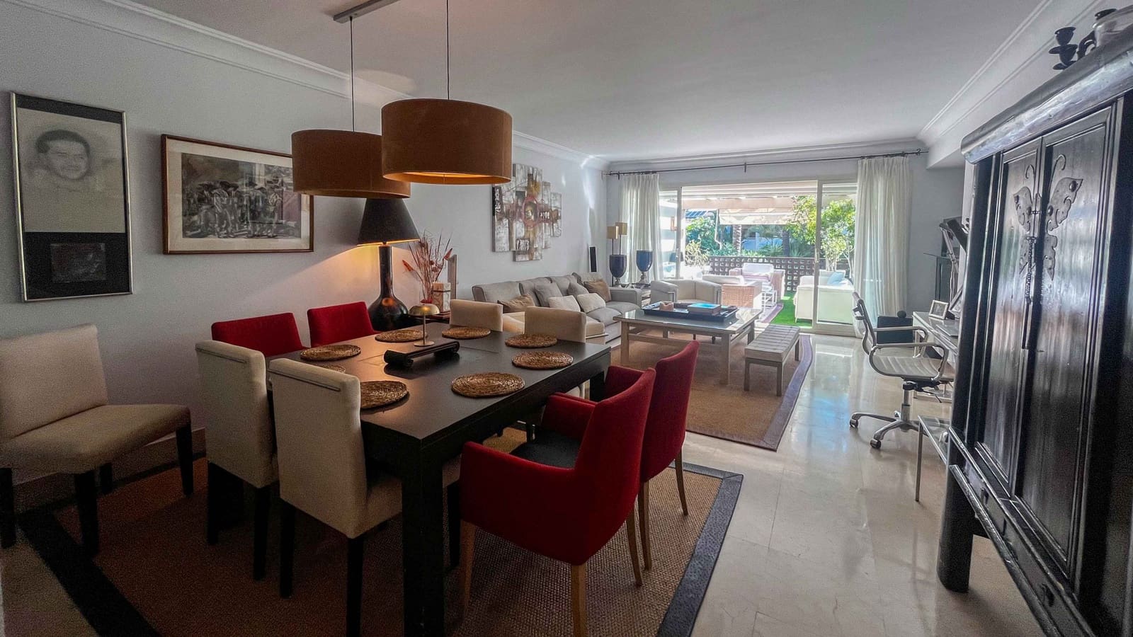 3 bedroom Apartment for sale in Elviria with pool - € 699,000 (Ref: 9359391)