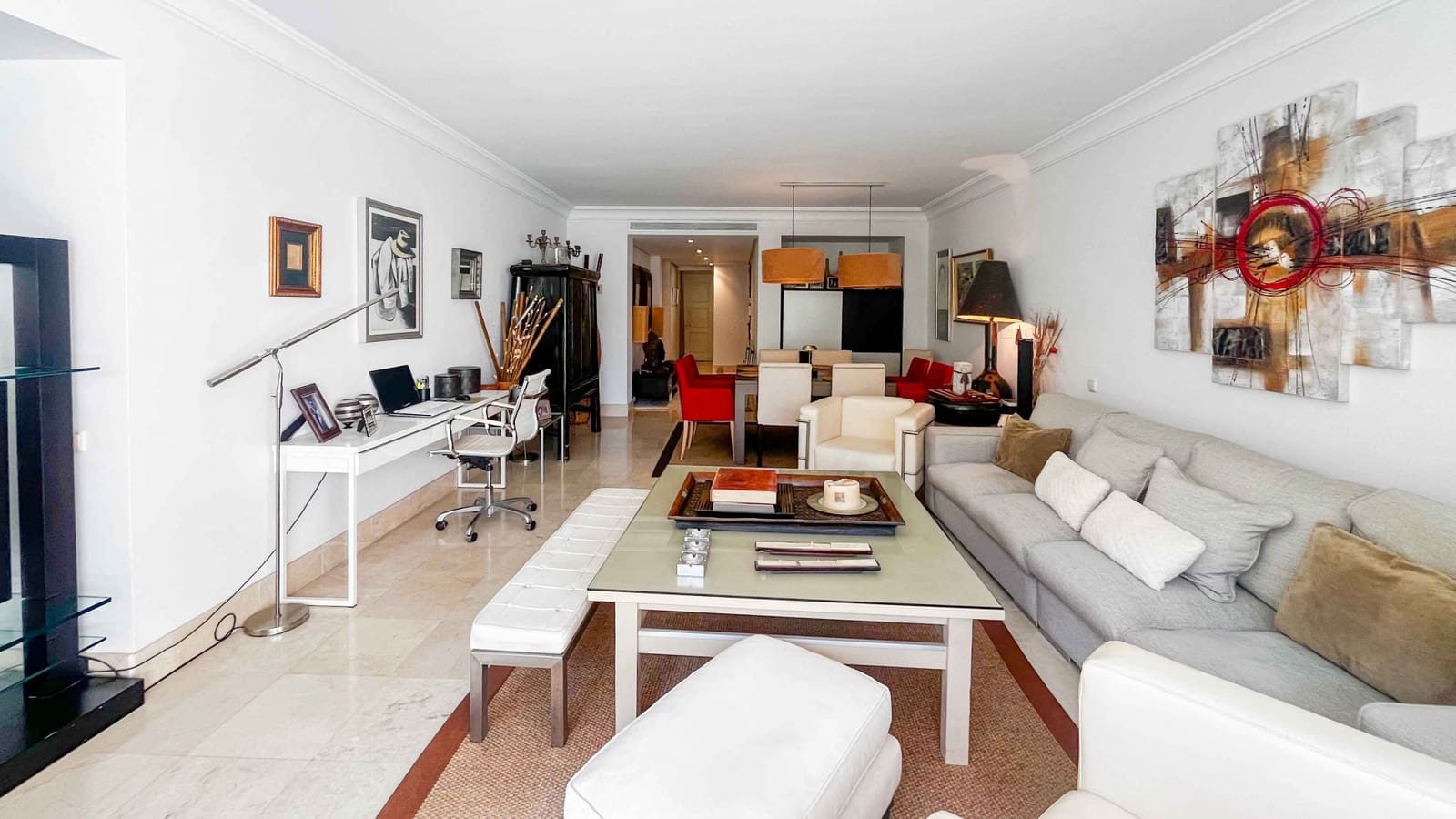 3 bedroom Apartment for sale in Elviria with pool - € 699,000 (Ref: 9359391)