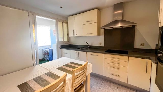 Apartamento de 3 habitaciones en Elviria, Marbella en venta con piscina - 699.000 € (Ref: 9359391)