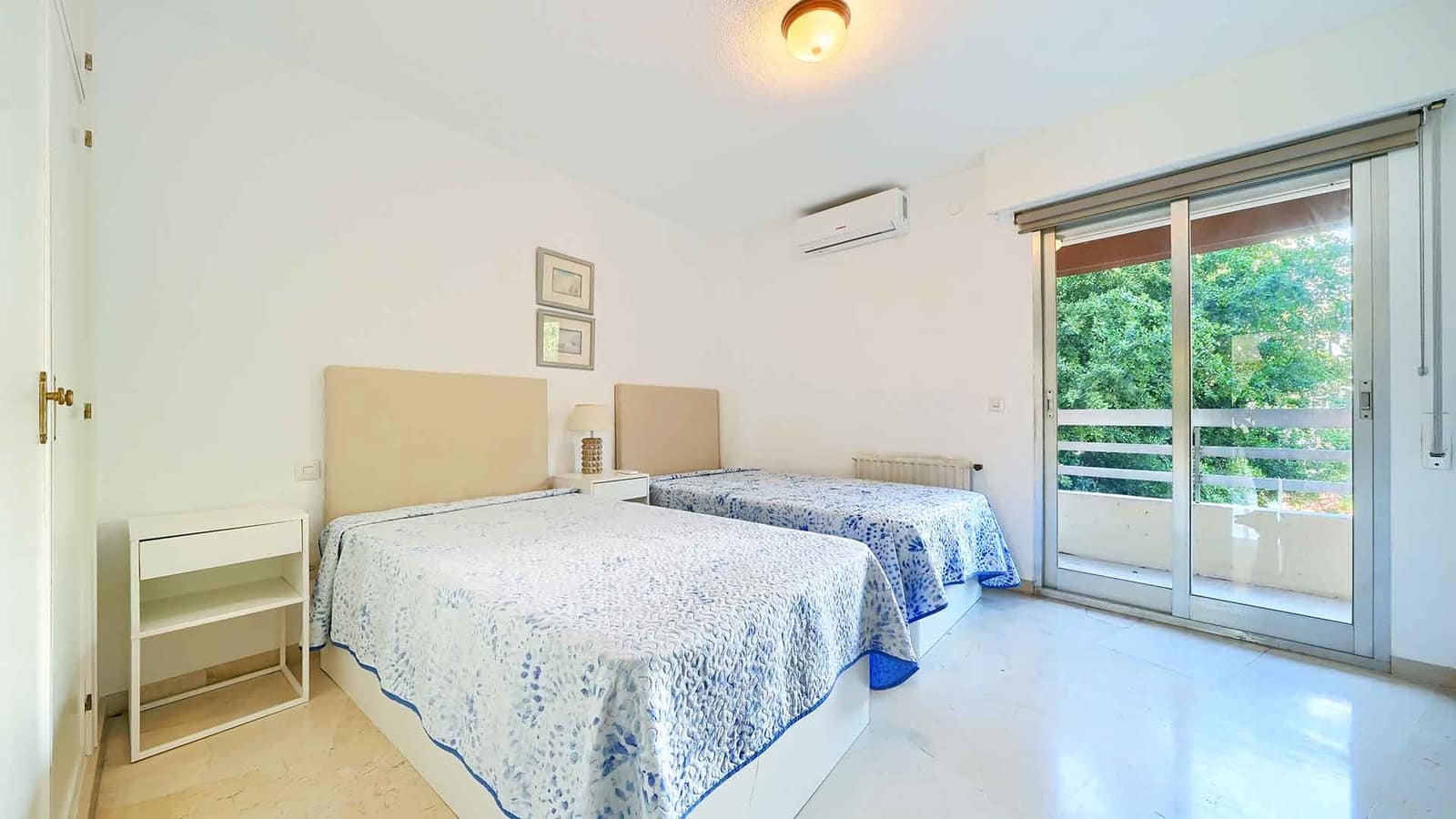 4 chambre Appartement à vendre à Marbella - 950 000 € (Ref: 9359392)